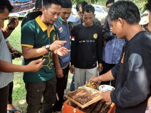 Petani Lebah Madu di Pringsewu Mengharapkan Pemda Memberikan Pembinaan Dan Pendampingan Usaha.