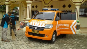 Jumat Berkah, Polres Pesawaran Gelar Peduli Rumah Ibadah Bersih-Bersih Masjid