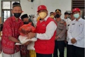 PMI Kabupaten Lampung Timur Distribusikan Bantuan Untuk Korban Bencana Angin Puting Beliung.