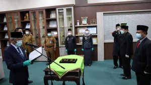 Sujadi Lantik 3 Pejabat Pimpinan Tinggi Pratama