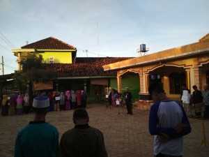 Tanamkan Rasa Nasionalisme, Ponpes Minhadlul Ulum Gelar Apel Jumat Demokrasi