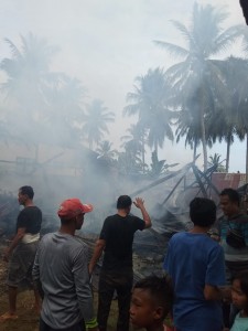 Akibat Korsleting Listrik, Dua Rumah di Kota Agung Hangus Terbakar