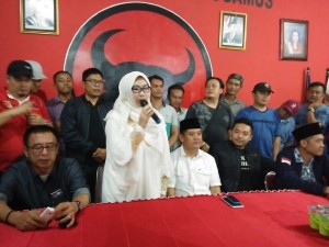 Dewi Handajani Minta Masyarakat Tanggamus Bersatu