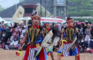 Festival Seni Budaya Kuda Kepang Di Pringsewu,18 Paguyuban Unjuk Kebolehan