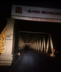 Ihhh Serem!!! Jembatan Terpanjang di Pringsewu Gelap Gulita
