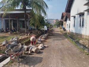 Pekon Tambak Rejo Pringsewu Bangun TPT Sepanjang 280 Meter